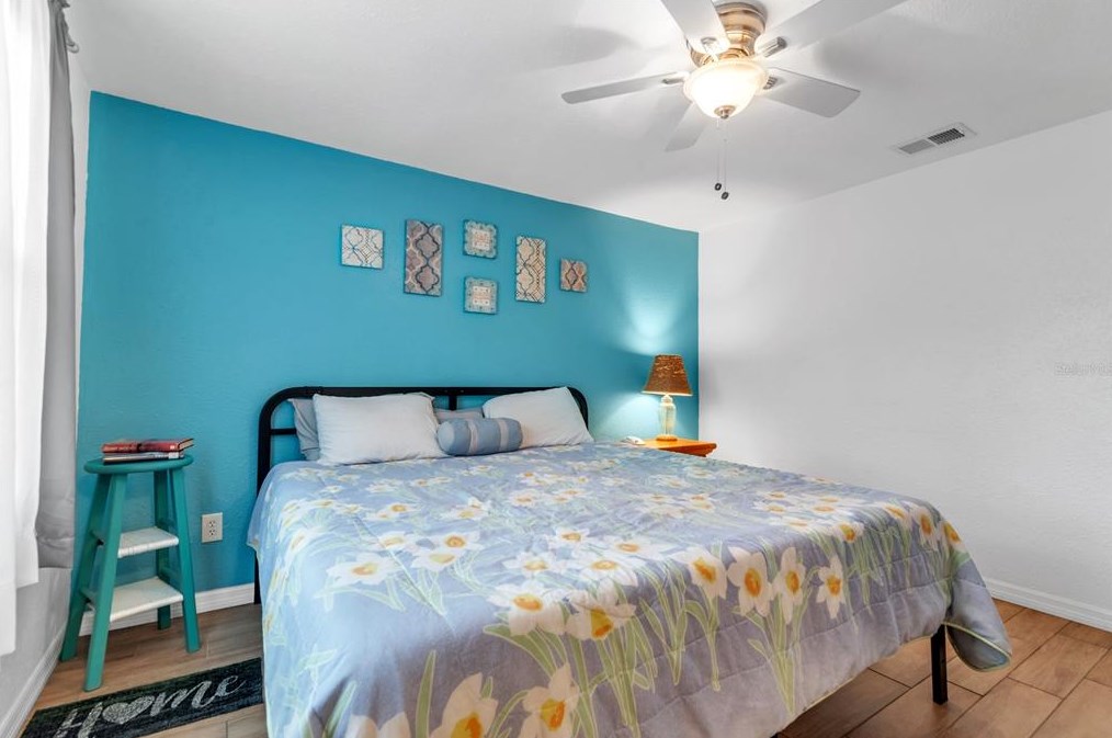 1309 Ironworks Ln, Tarpon Springs FL  34689-2937 exterior