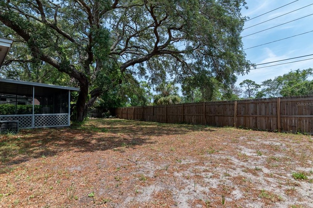 1309 Ironworks Ln, Tarpon Springs FL  34689-2937 exterior