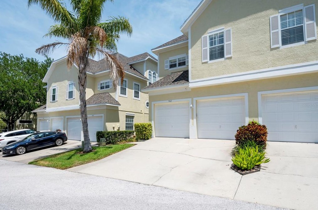 98 S Highland Ave #902, Tarpon Springs, FL 34689