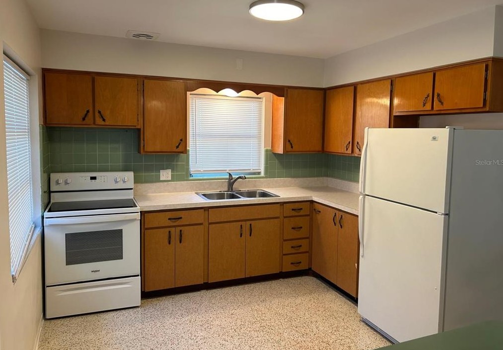 4667 26th Ave, Saint Petersburg FL  33711-3327 exterior