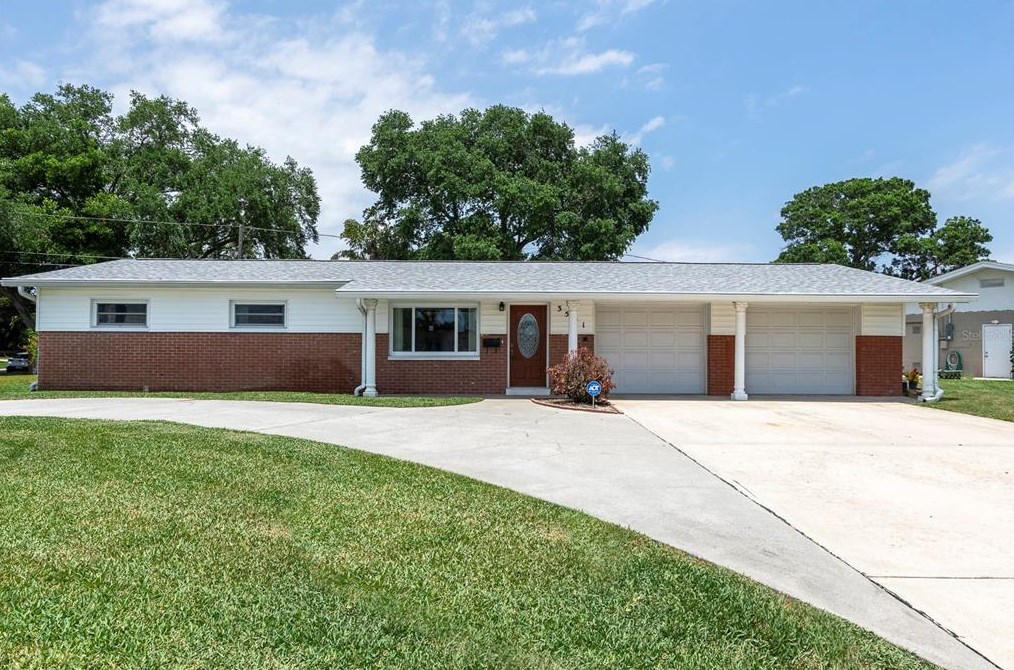 3501 10th St, Saint Petersburg, FL 33704-1605