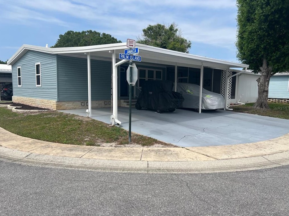 1001 Starkey Rd #567, Largo, FL 33771