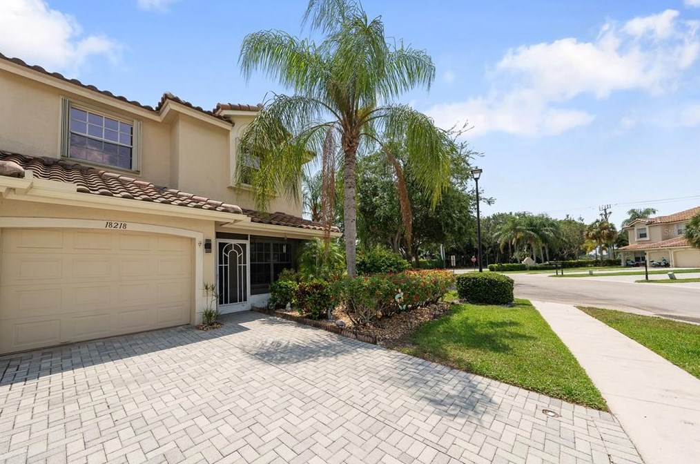 18218 Boca Way Dr, Boca Raton, FL 33498-1518