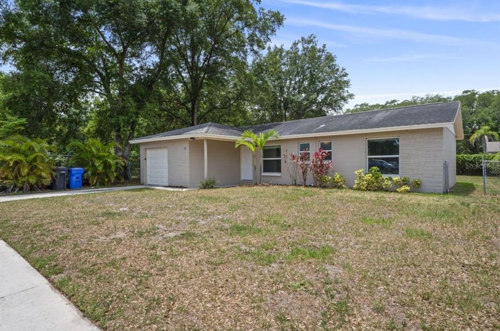 215 Sheryl Lynn Dr, Brandon, FL 33510-2127