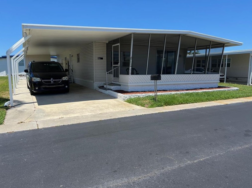 10324 Palm Dr #228, Largo, FL 33773