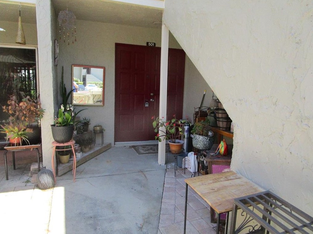 501 Windrush Bay Dr, Tarpon Springs, FL 34689-1205
