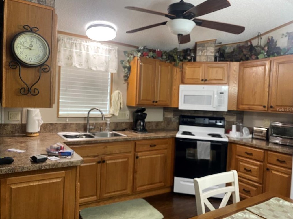327 Peace Manor, Palmetto, FL 34221