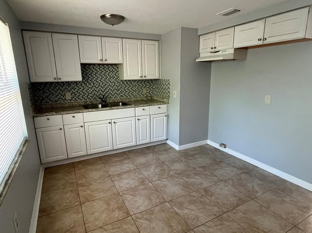 4820 Ashland Dr, Tampa FL  33610-6817 exterior