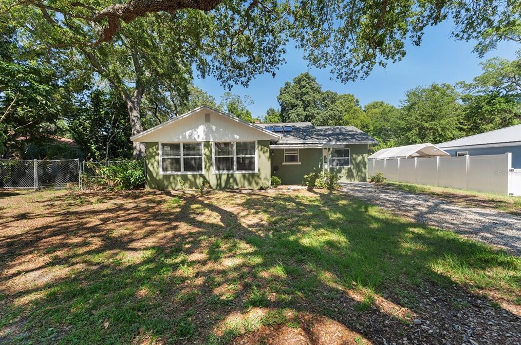 4939 Woodland Dr, Saint Petersburg, FL 33708