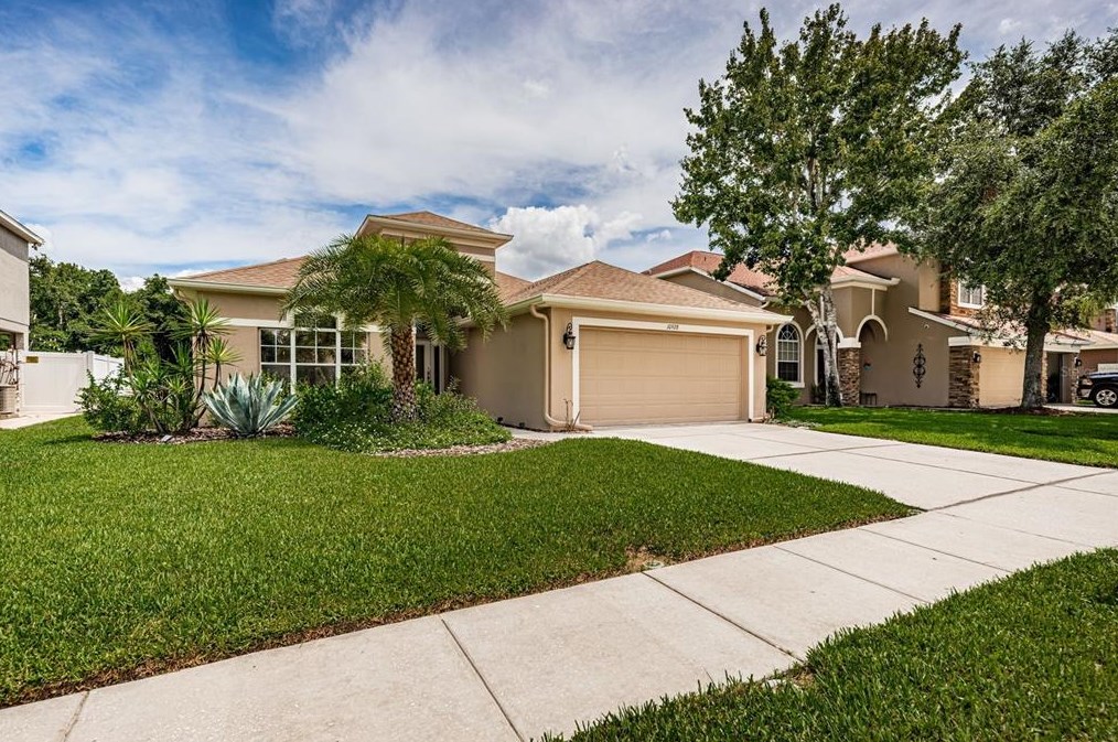 10928 Oyster Bay Cir, New Port Richey, FL 34654