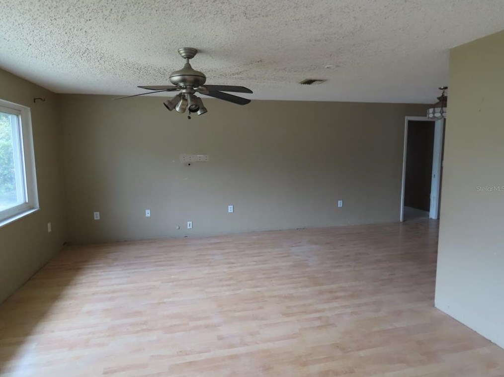 1510 Lakeside Dr, Dunedin, FL 34698-4314