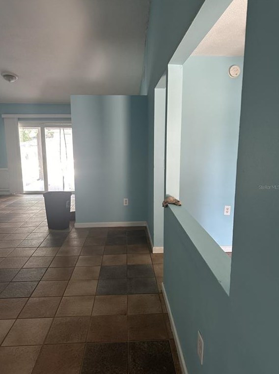 222 Earl St, Tarpon Springs FL  34689-3834 exterior