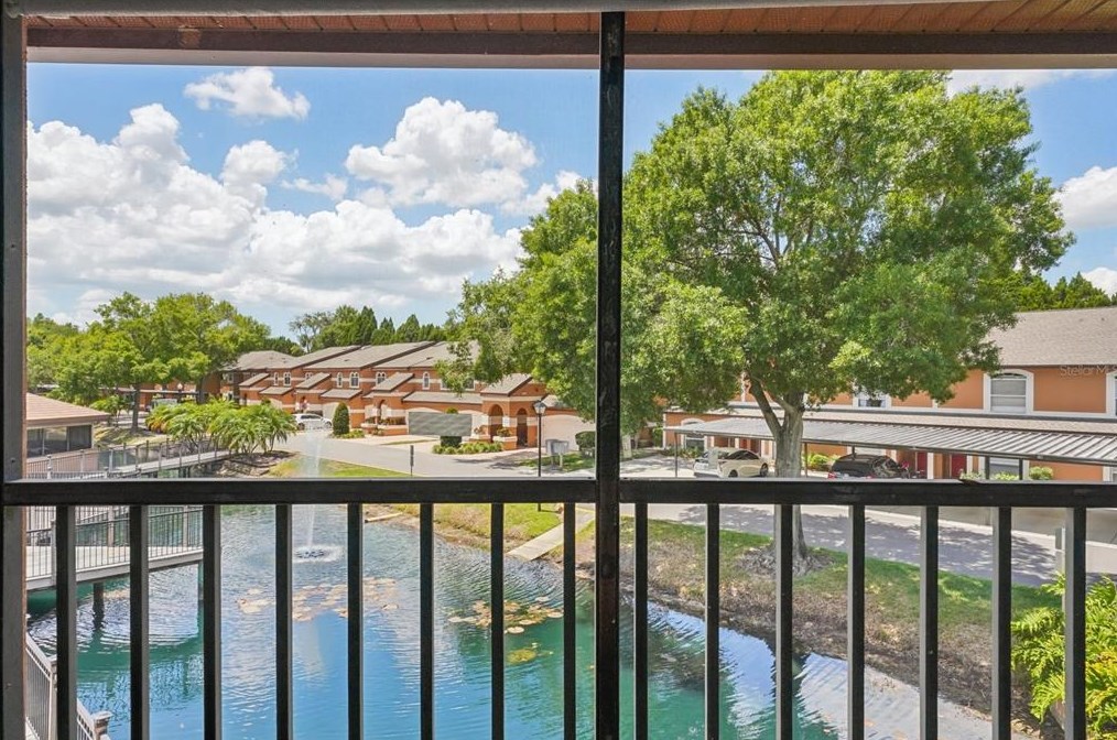 14607 Par Club Cir, Tampa, FL 33618-2743