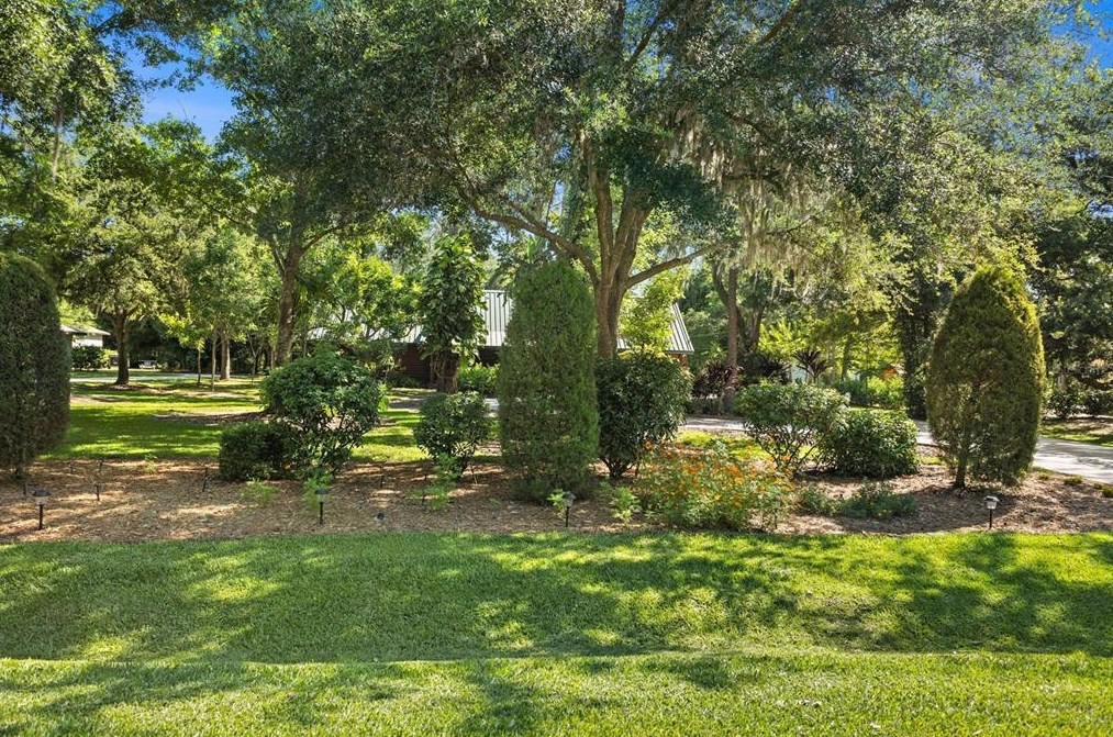 10604 Oak Run Dr, Bradenton, FL 34211-9311