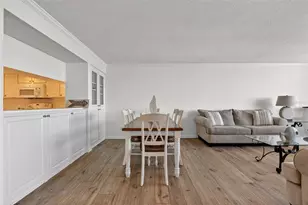 736 Island Way, Clearwater Beach, FL 33767 - Photo 8