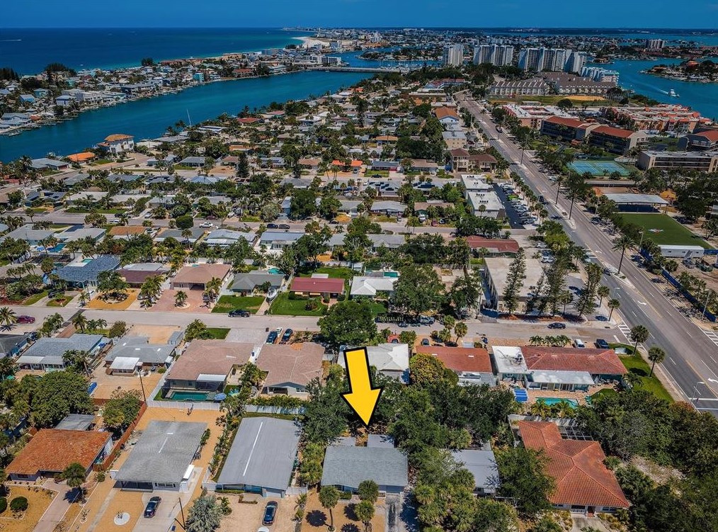 413 84th Ave, Saint Petersburg, FL 33702-3613