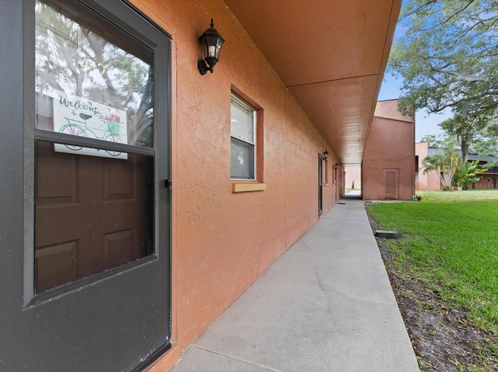 4805 Alt 19 #412, Palm Harbor, FL 34683