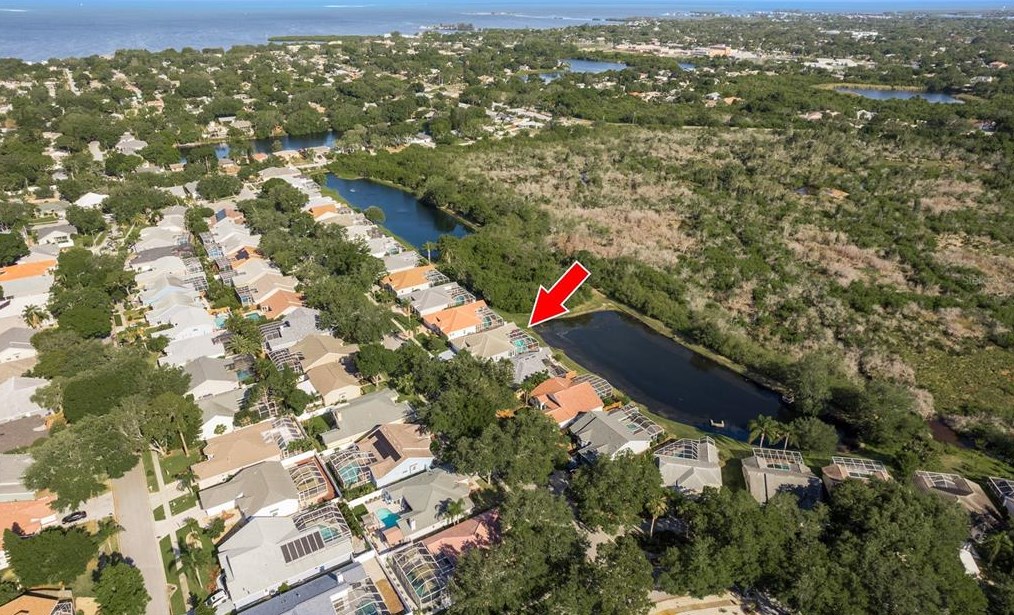 1055 Mainsail Dr, Tarpon Springs, FL 34689-1810