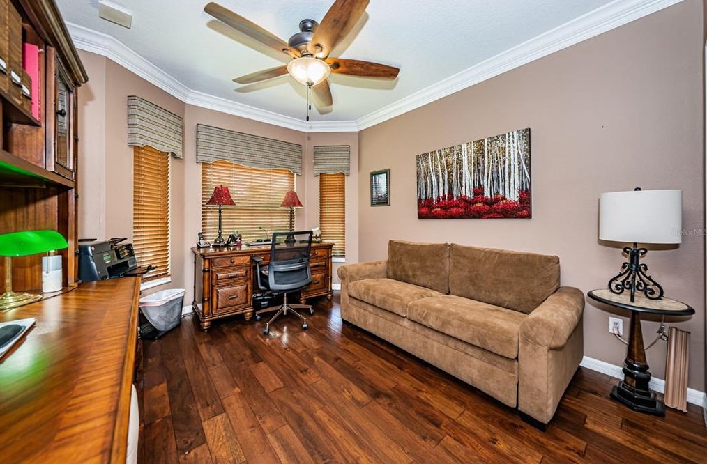 1303 Jasmine Ave, Tarpon Springs FL  34689-5230 exterior