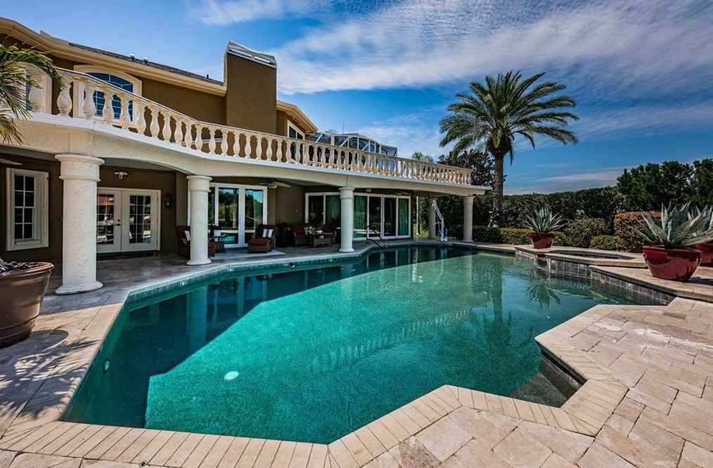 1303 Jasmine Ave, Tarpon Springs FL  34689-5230 exterior