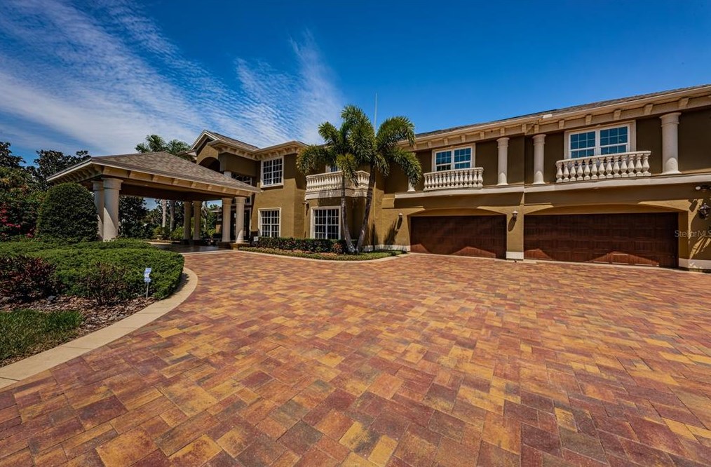 1303 Jasmine Ave, Tarpon Springs, FL 34689-5230