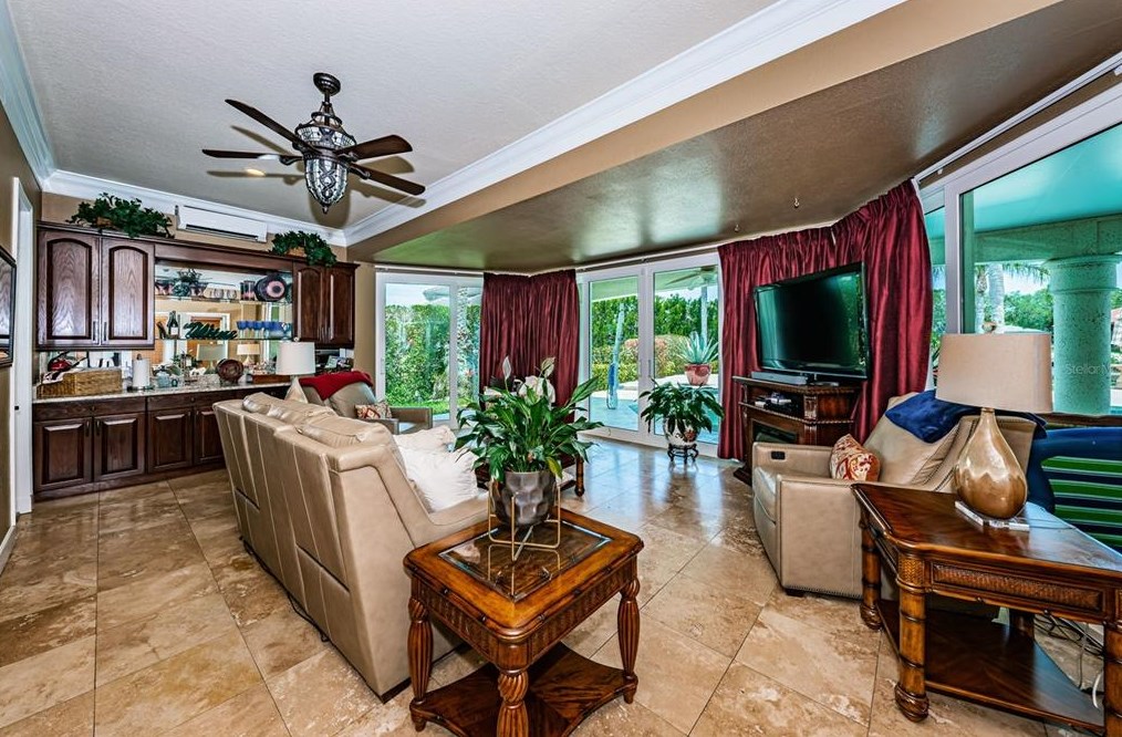 1303 Jasmine Ave, Tarpon Springs FL  34689-5230 exterior