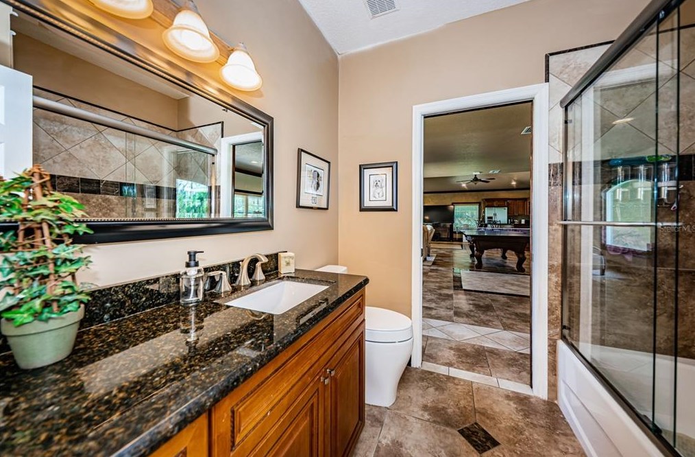 1303 Jasmine Ave, Tarpon Springs FL  34689-5230 exterior