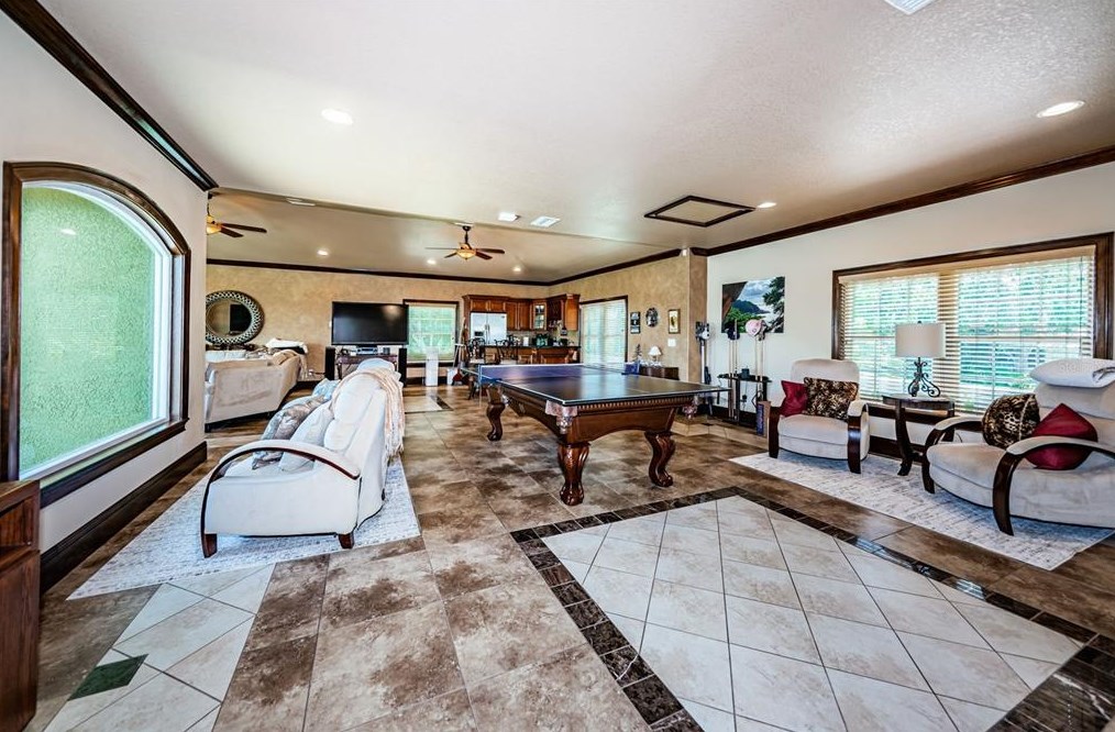 1303 Jasmine Ave, Tarpon Springs FL  34689-5230 exterior