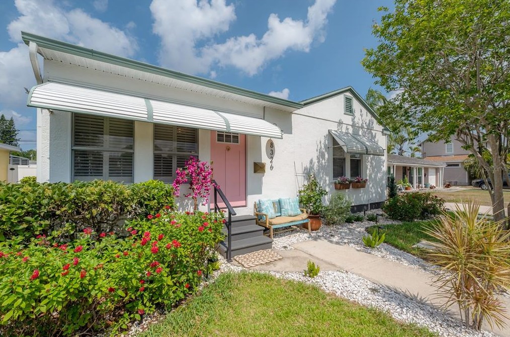 8326 6th St, Saint Petersburg, FL 33702-3508