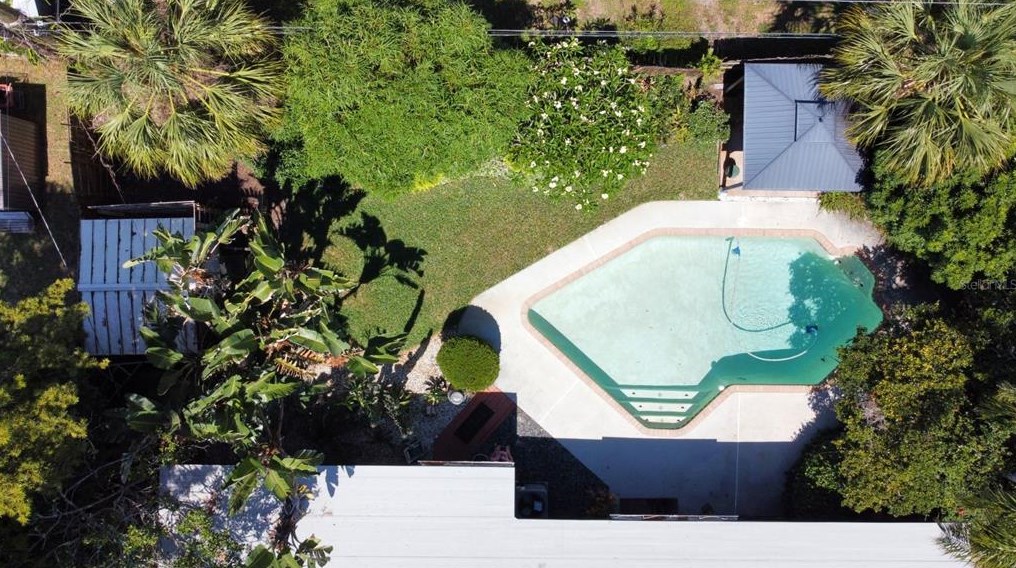 1942 Hampton Dr, Saint Petersburg, FL 33710-4903