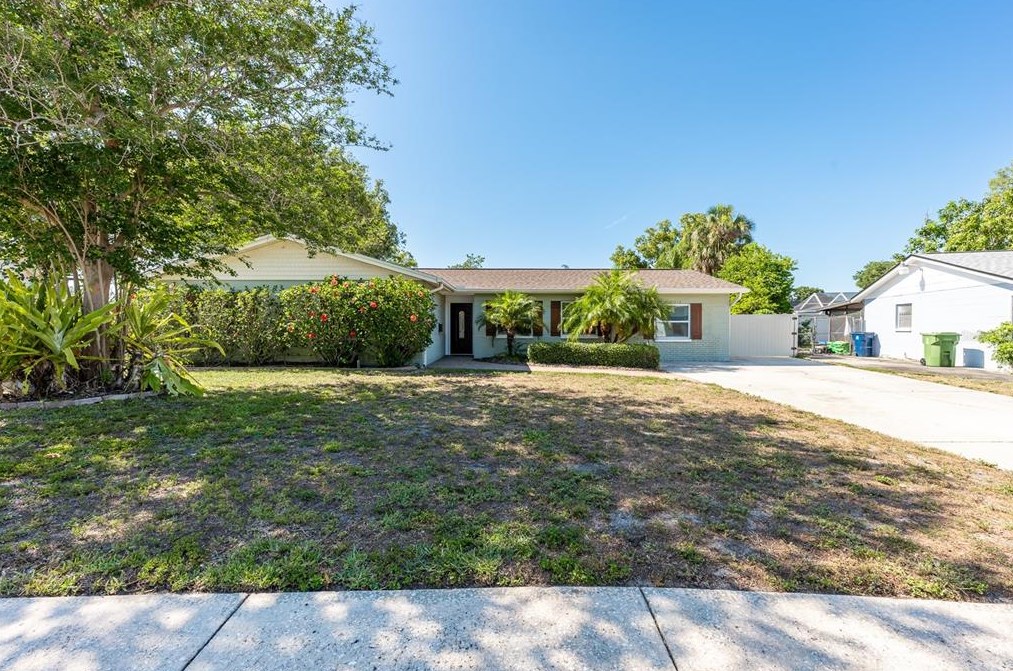 2313 Fern Cir, Tampa FL 33604-5726 exterior