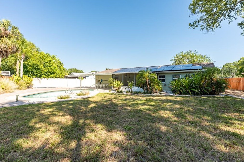 2313 Fern Cir, Tampa FL 33604-5726 exterior