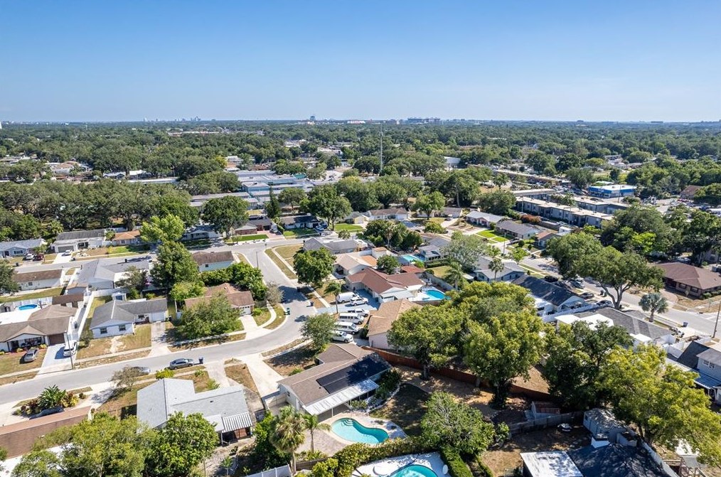 2313 Fern Cir, Tampa FL 33604-5726 exterior