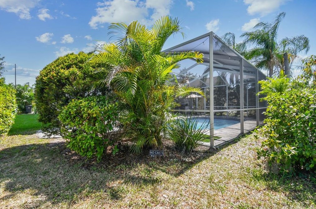 5632 Terrain De Golf Dr, Lutz FL  33558-2863 exterior