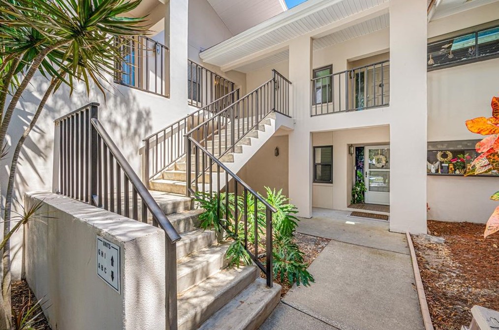 300 S Florida Ave #600h, Tarpon Springs, FL 34689