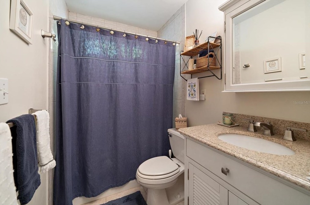 437 18 Ave, Belleair Beach FL  33785-2921 exterior