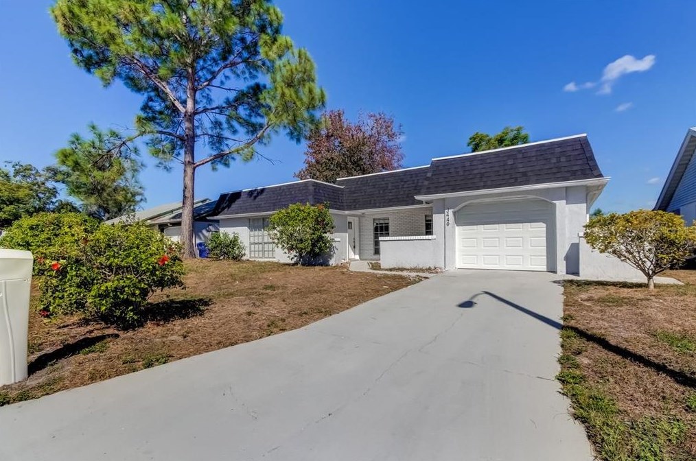 3449 Margate Dr, Tarpon Springs, FL 34691-1300