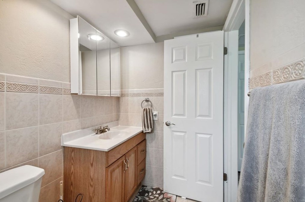 5130 Lofton Dr, New Port Richey FL  34652-6164 exterior