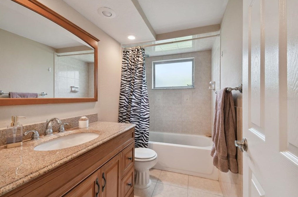 5130 Lofton Dr, New Port Richey FL  34652-6164 exterior