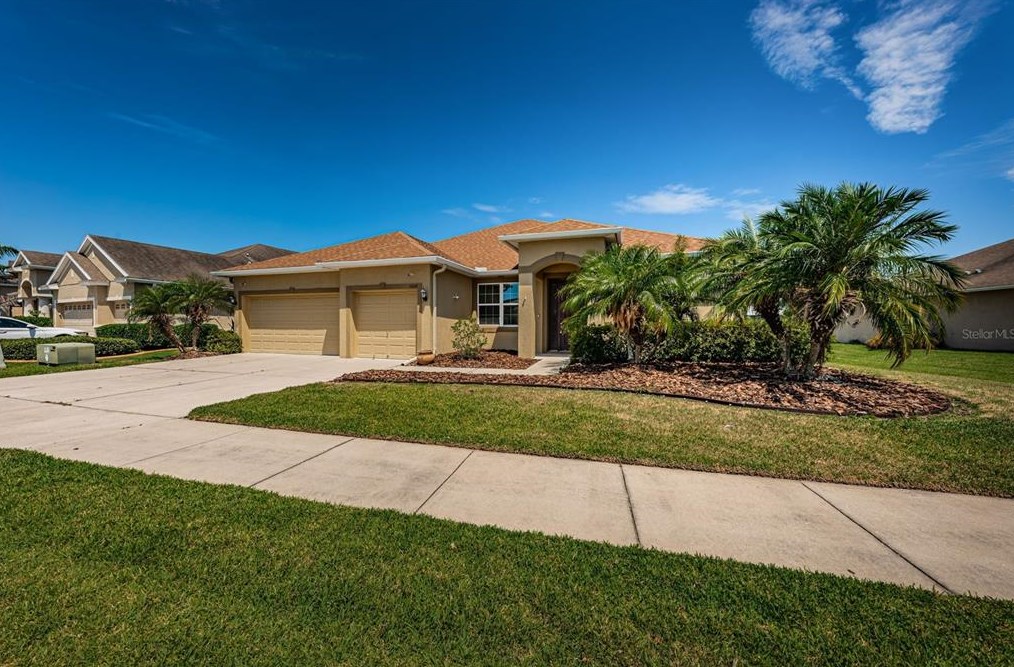 5604 Superior Dr, Lakeland, FL 33805-8004