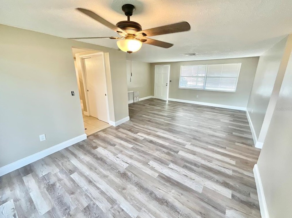 6046 1st Ave, New Port Richey, FL 34653-5102