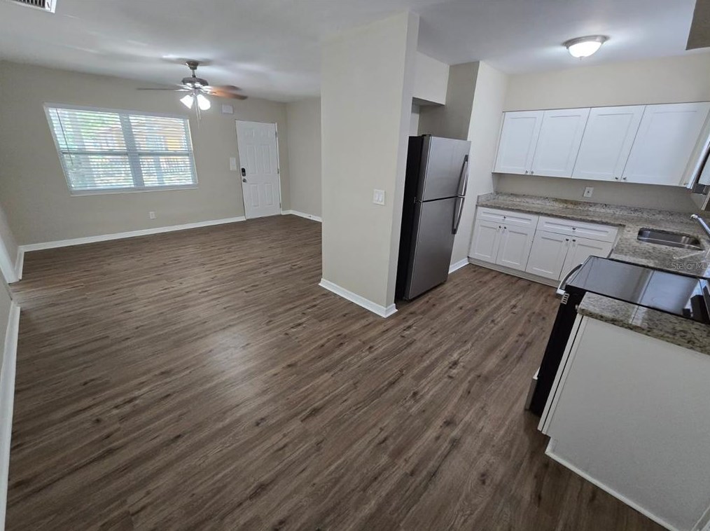 1608 Russell St, Saint Petersburg, FL 33712-2849