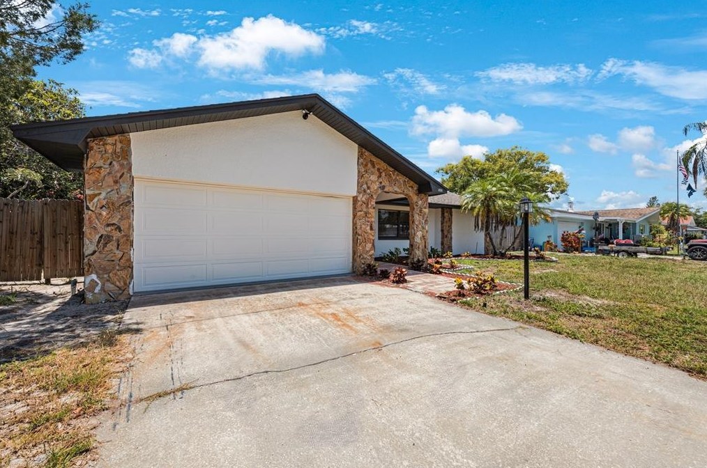 1826 Northview Rd, Largo, FL 33770-3107