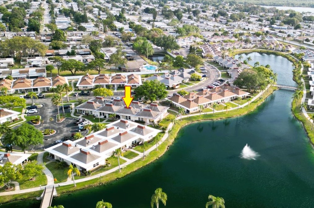 4322 Tahitian Gardens Cir #c, Tarpon Springs, FL 34691