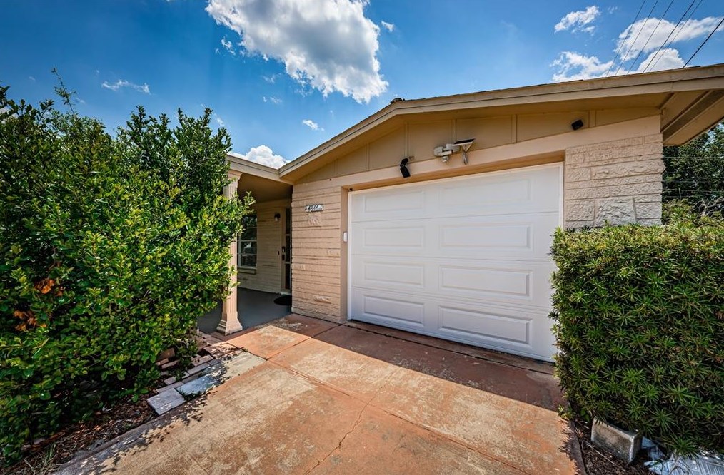 4846 Gaslight Ave, Tarpon Springs, FL 34690-5801
