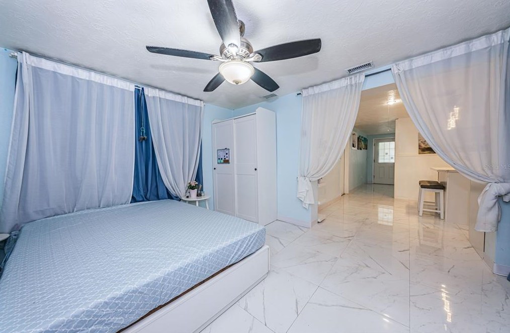 4846 Gaslight Ave, Tarpon Springs FL  exterior