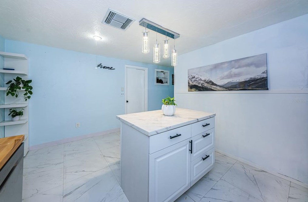 4846 Gaslight Ave, Tarpon Springs FL  exterior