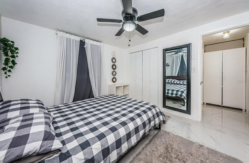 4846 Gaslight Ave, Tarpon Springs FL  exterior