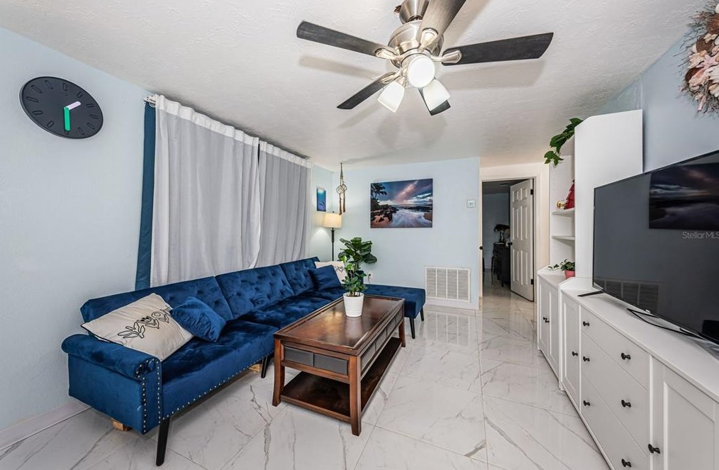 4846 Gaslight Ave, Tarpon Springs FL  exterior