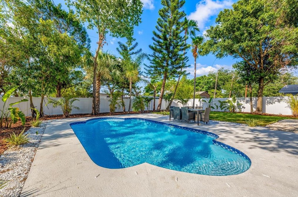815 72nd Ave, Saint Petersburg, FL 33702-5815